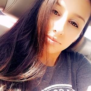 Meet your Posher, Karina